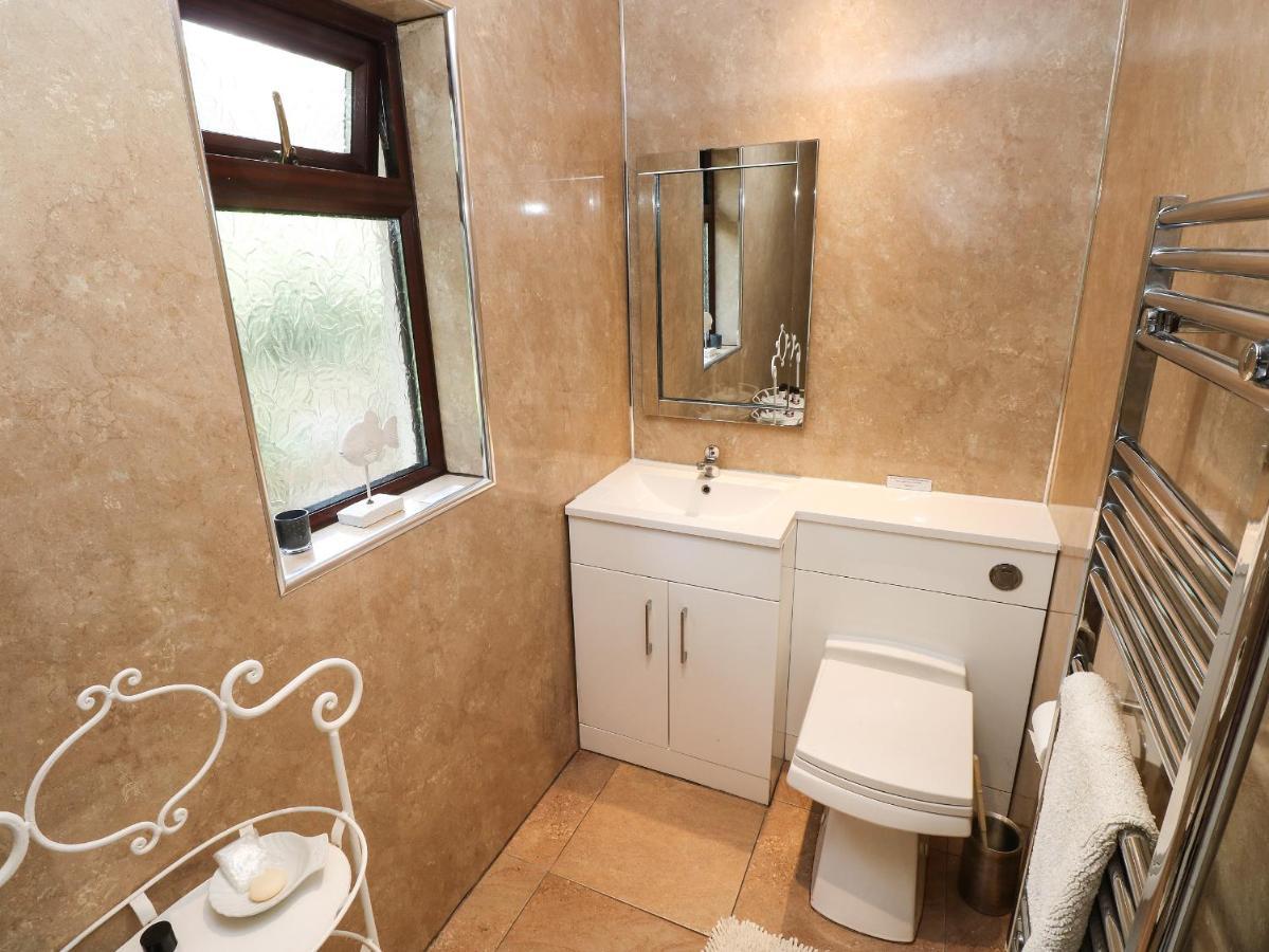 The Garden Flat Villa ซอนเดอร์สฟุต ภายนอก รูปภาพ